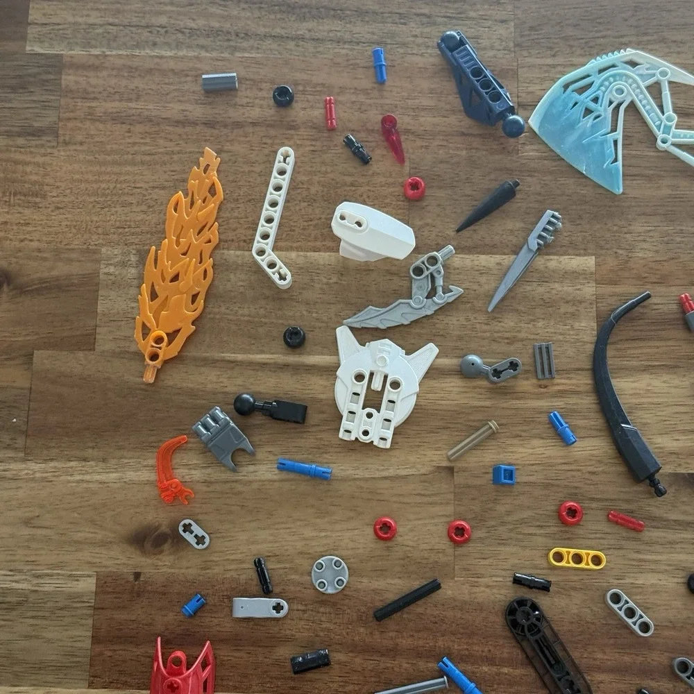 LEGO BIONICLE Hero Factory Bulk Lot of 200+ Parts Pieces 11 oz. SEE PICTURES!